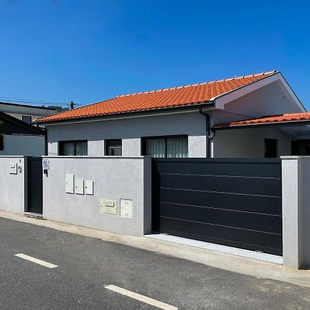 House 9 Guimaraes Βίλα Εξωτερικό φωτογραφία